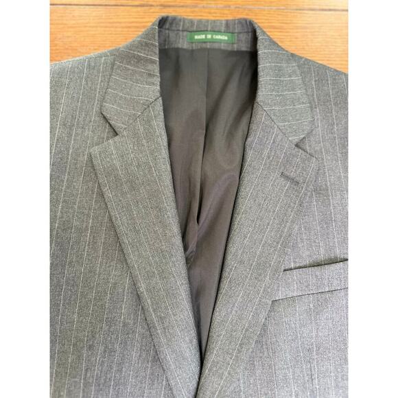 Lauren Ralph Lauren 100% Wool Gray Pinstripe 2 Button Blazer Academia Preppy 40L - Picture 13 of 13